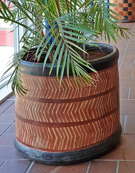 <em>(1 av 5 keramiske krukker)</em>, Nina Malterud. Photographer: KORO/Cathrine Wang