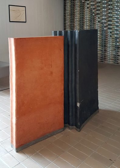 <em>(sort og rød bok)</em>, Søren Ubisch. Photographer: KORO/Cathrine Wang