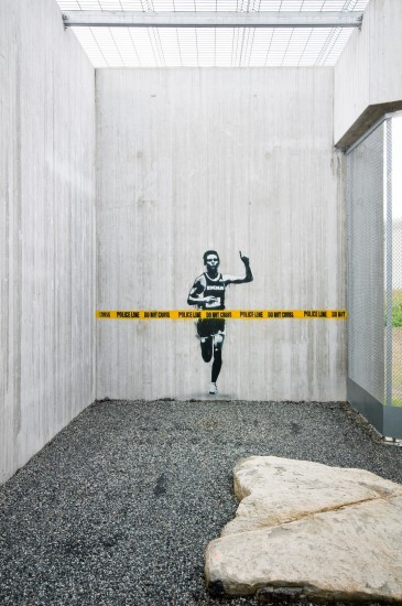 Police Line, av Dolk. Fotograf: Øystein Thorvaldsen