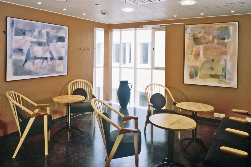 <em>Blå mugge</em>, Lisbeth Dæhlin. Photographer: Jiri Havran
