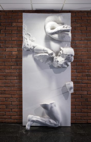 The Living are Governed by the Dead (Serpent), Marius Engh. Fotograf: Thor Brødreskift