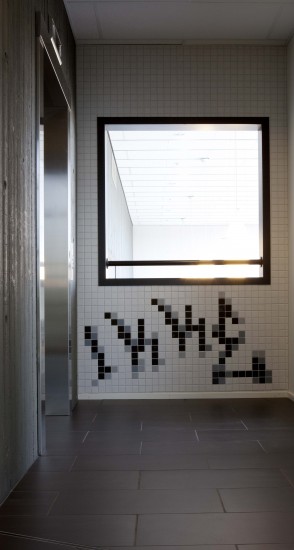 Uten tittel (Fritt etter Torbjørn Egners Kardemommelov fra 1955), Endre Aalrust. Fotograf: Trond Isaksen