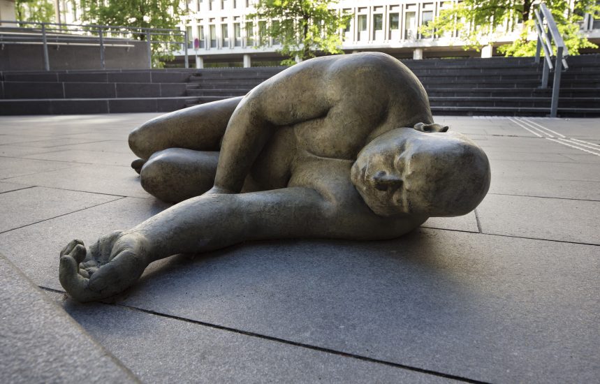 Lying low/male nude, Christine Aspelund. Fotograf: Trond A. Isaksen
