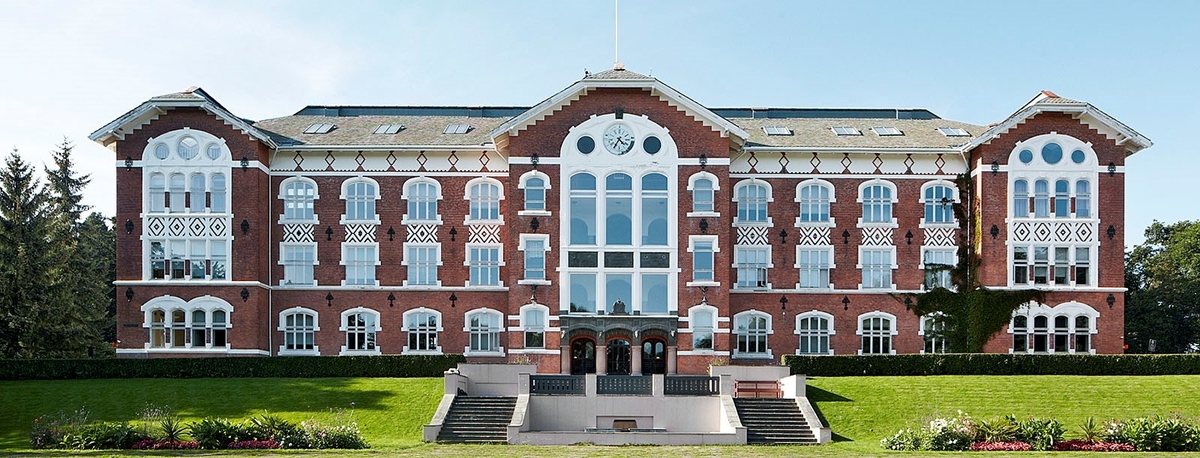 Norges miljø- og biovitenskapelige universitet, Urbygningen, Campus Ås. Fotograf: Statsbygg