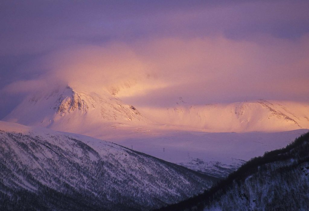 <em>Tinden, 18. mars 17.25</em>, Arvid Sveen. Photographer: Arvid Sveen