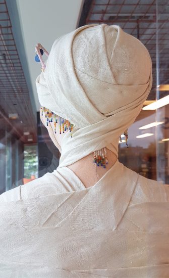 <em>Det var - det er - det kommer en søyle</em>, Gitte Dæhlin. Photographer: Cathrine Wang / KORO