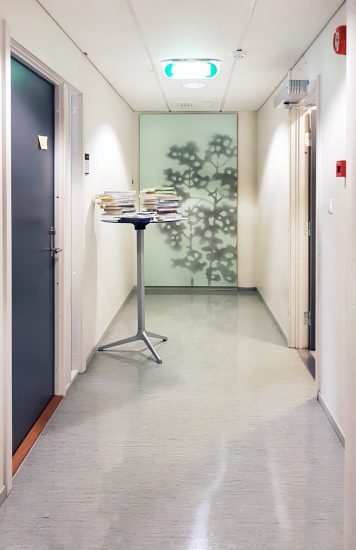 <em>Treskygger</em>, Astrid Nondal. Photographer: Cathrine Wang / KORO