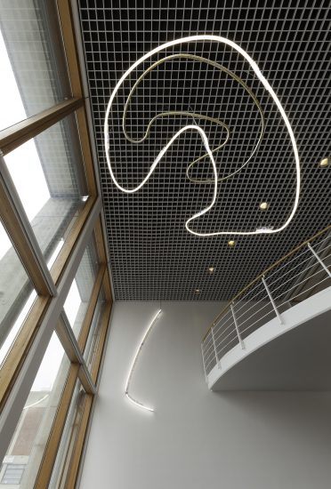 Folding, Brigitte Kowanz. Fotograf: Werner Zellien