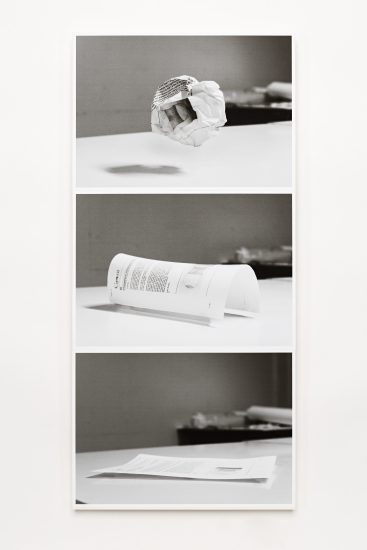 <em>Toril Johannessen</em>, svart/hvitt fotografi, digital print, 2010. Photographer: Vegard Kleven