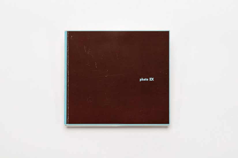 <em>Anne Szefer Karlsen</em>, bok, 36 sider, 4 farger, 2002. Photographer: Vegard Kleven