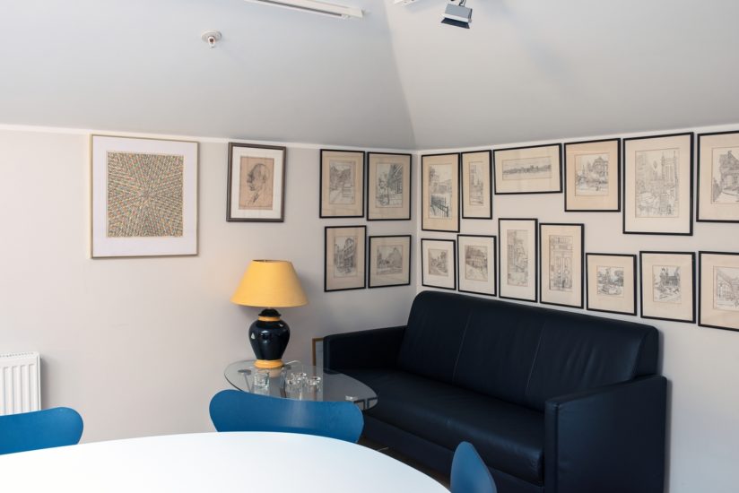 <em>Alle problema i samfunnet</em>, Gerhard Stoltz. Photographer: Thor Brødreskift