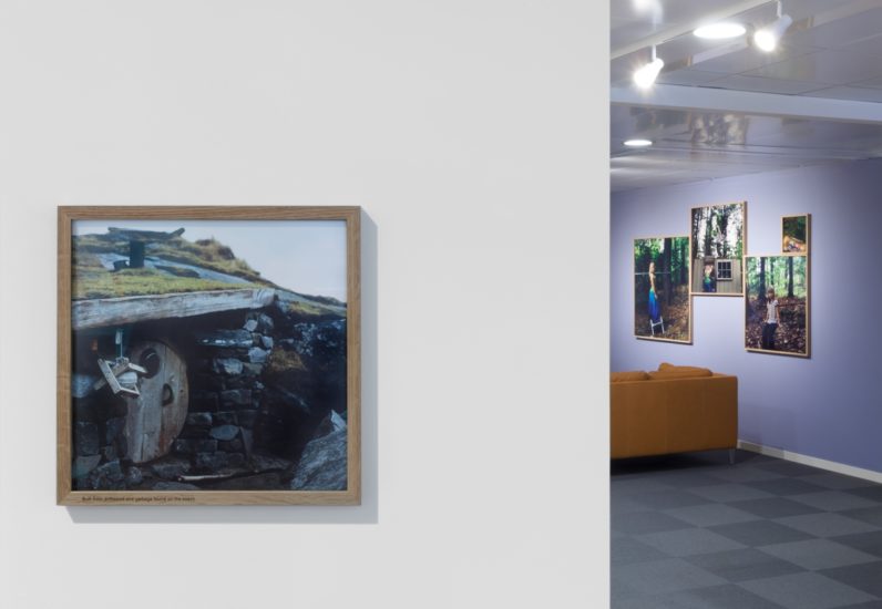 <em>The ideal state (Built from driftwood and garbage found on the beach)</em>, Una Hunderi. Photographer: Werner Zellien