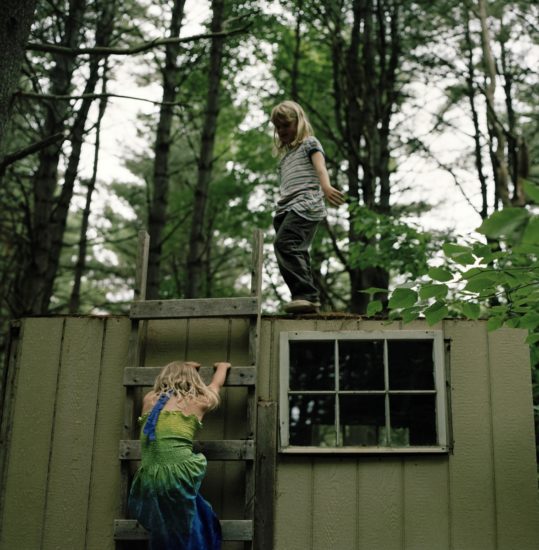 <em>The ideal state (Playing orphans surviving in the woods)</em>, Una Hunderi. Photographer: Una Hunderi