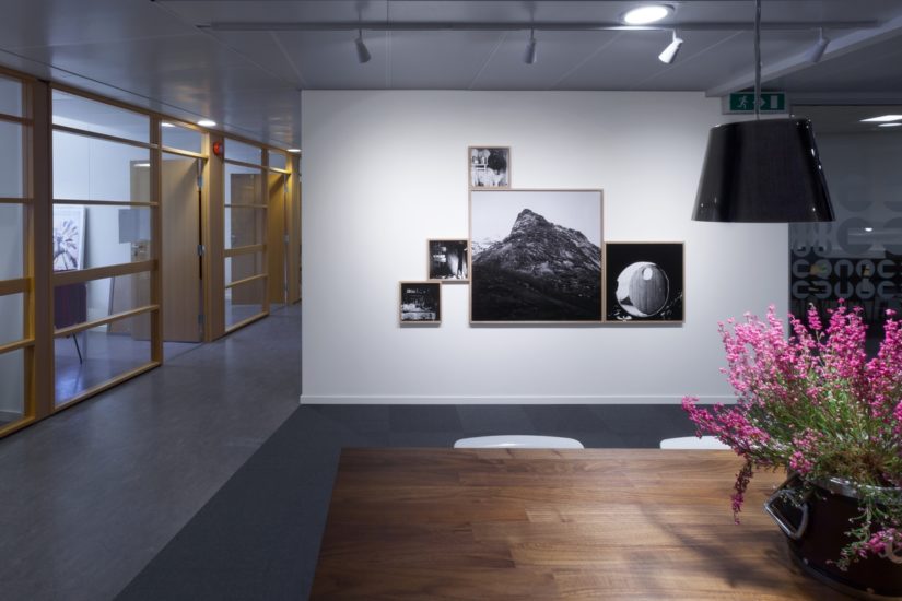 <em>The ideal state (Drying wood and wetsuits)</em>, Una Hunderi. Photographer: Werner Zellien