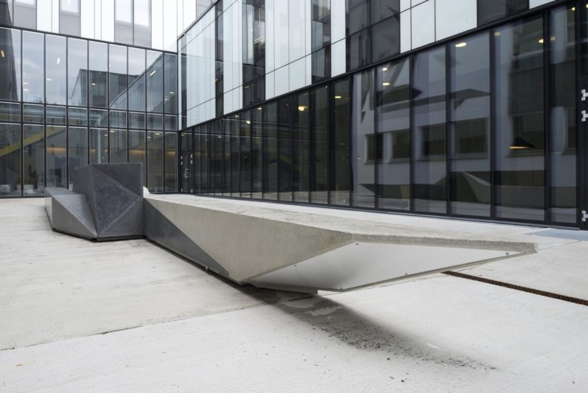 <em>Folded Shape Drifter og Unfolded Shape Drifter</em>, Anders Sletvold Moe. Photographer: Bjarte Bjørkum