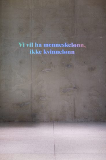 <em>HUNDRE ÅR PÅ EN ARBEIDSDAG</em>, Kajsa Dahlberg. Photographer: Trond A. Isaksen