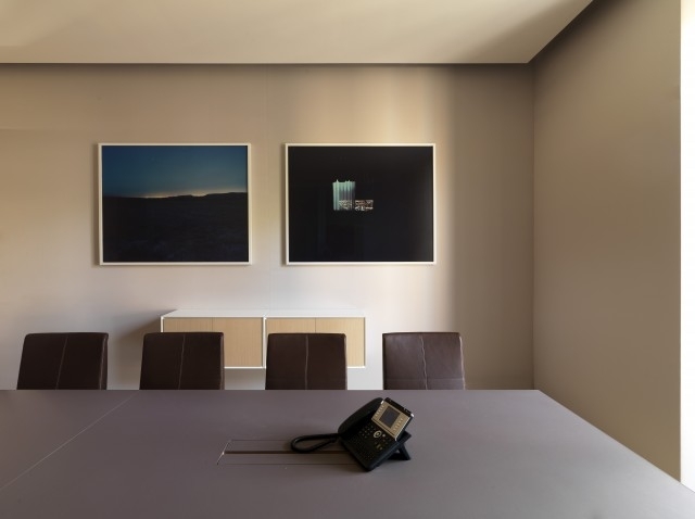 <em>Driving all night (Hotel Window)</em>, Eline Mugaas. Photographer: Massimo Listri