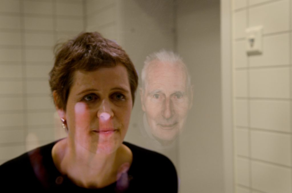 <em>Under fire øyne med Arne Næss</em>, Helene Stub. Photographer: Signe Marie Andersen