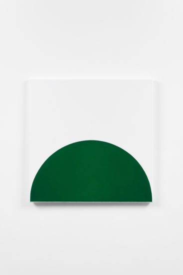 <em>Gudenes felt (Green on white IV)</em>, Hanna Sjöstrand. Photographer: Ukjent