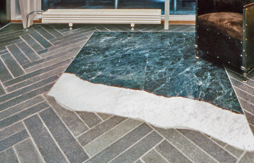<em>Bølge</em>, Kari Dyrdal. Photographer: Ukjent
