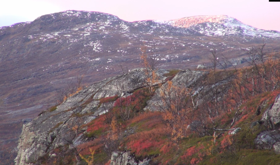 <em>Joiken til Institutt for lærerutdanning og pedagogikk (ILP) ved Universitetet i Tromsø</em>, Mary Ailionieida Sombán Mari. Photographer: Stillbilde