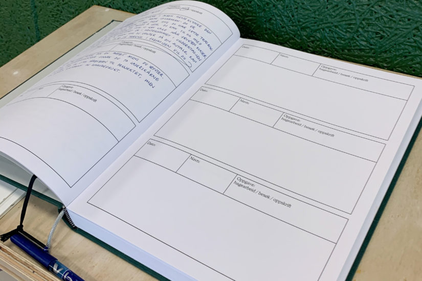 <em>WEB-BOOK-PHOTO</em>