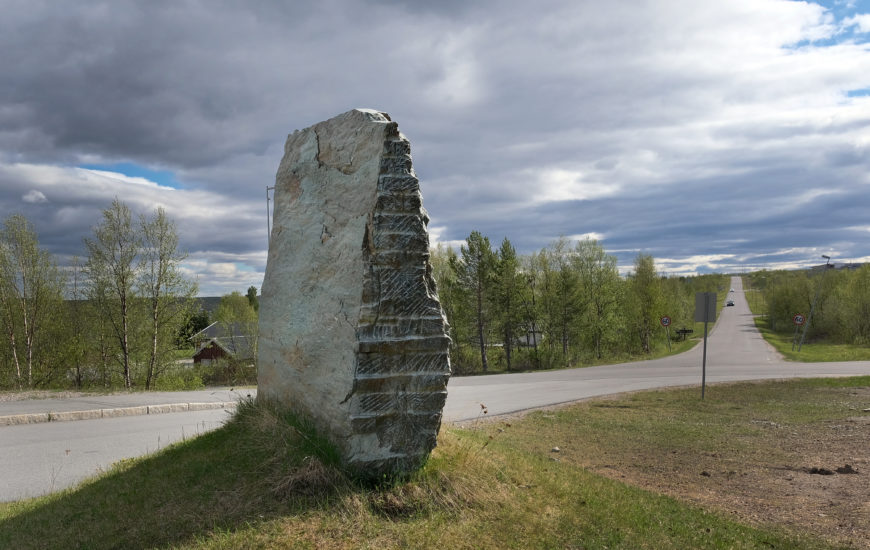 <em>Áhkku (1)</em>, Kurt Hermansen, Hagbart Solløs. Photographer: Cathrine Wang / KORO