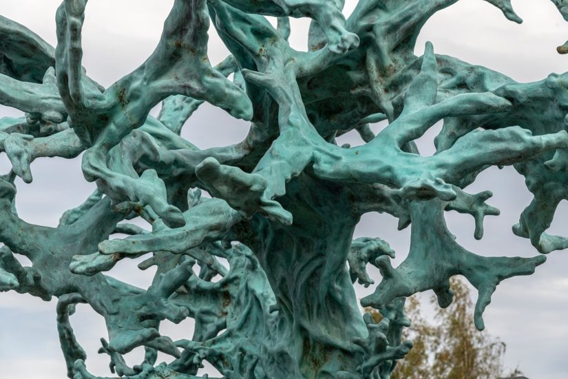 <em>Feeding from the Tree of Knowledge</em>, Kathrin Schlegel. Photographer: Øystein Thorvaldsen