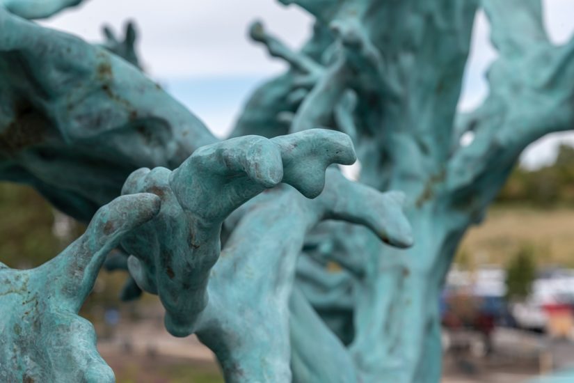 <em>Feeding from the Tree of Knowledge</em>, Kathrin Schlegel. Photographer: Øystein Thorvaldsen