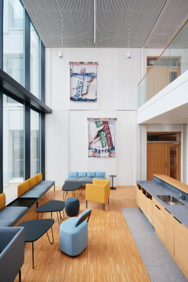 Atlas on Pine I, II, Maria Brinch. Fotograf: Jan Khür